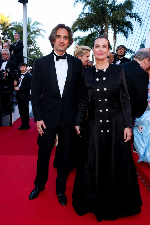 Dimitri Rassam et sa mère Carole Bouquet - Montée des marches du film " Megalopolis " lors du 77ème Festival International du Film de Cannes, au Palais des Festivals à Cannes. Le 16 mai 2024 © Jacovides-Moreau / Bestimage