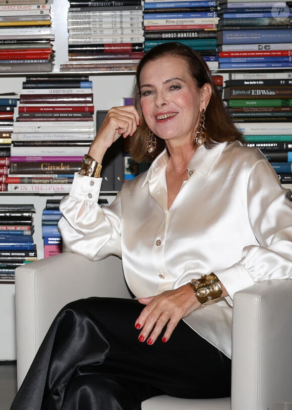 Exclusif - Carole Bouquet - Signature et Conversation avec Natasha A. Fraser et Carole Bouquet pour la sortie du livre "Harold ! Ma jeunesse avec Harold Pinter" à la Librairie 7L à Paris le 27 octobre 2023. © Coadic Guirec / Bestimage