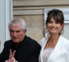 S'il se sont dit oui à la mairie du 18e arrondissement, le samedi 17 juin 2023, c'est que le réalisateur de 86 ans et l'autrice y habitent. 
Claude Lelouch et Valérie Perrin - Mariage de Claude Lelouch à la mairie du 18ème à Paris. Le 17 juin 2023 