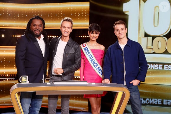 Exclusif - Anthony Kavanagh, Cyril Féraud, Eve Gilles (miss France 2024), Hugo Clément - Enregistrement de l'émission "100% Logique", présentée par C.Féraud et diffusée le 28 septembre sur France 2 © Christophe Clovis / Bestimage