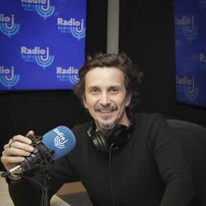 Exclusif - Arnaud Tsamère - Enregistrement de l'émission "CS Cohen" sur Radio J à Paris. Le 20 février 2023 © Jack Tribeca / Bestimage 