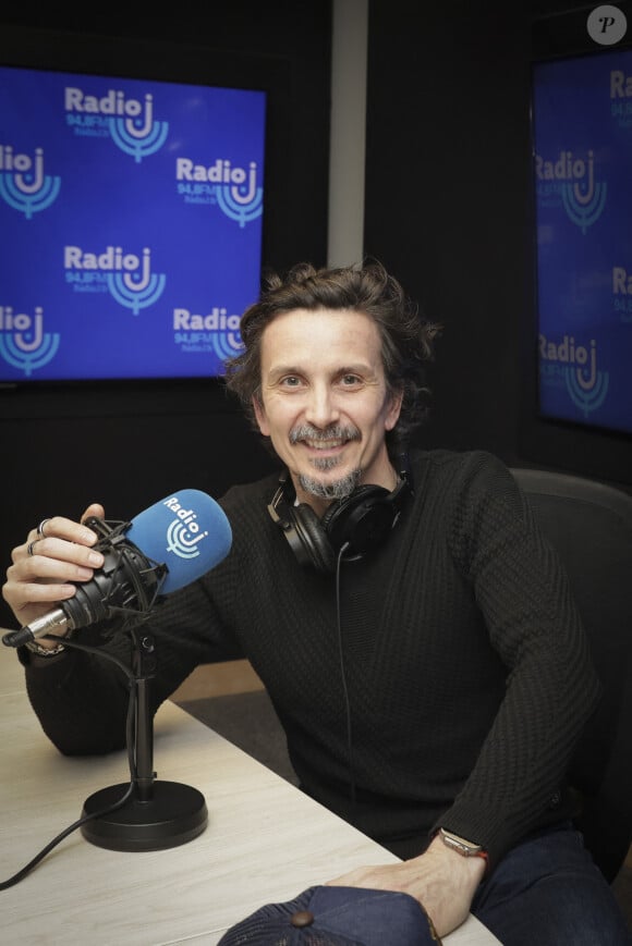 Exclusif - Arnaud Tsamère - Enregistrement de l'émission "CS Cohen" sur Radio J à Paris. Le 20 février 2023 © Jack Tribeca / Bestimage 