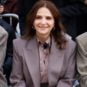 La comédienne Juliette Binoche était aussi de la partie !
Juliette Binoche - Front row du défilé de mode féminine Stella McCartney printemps-été 2025 lors de la Fashion Week de Paris (PFW) le 30 septembre 2024. © Clovis / Aubert / Bestimage 