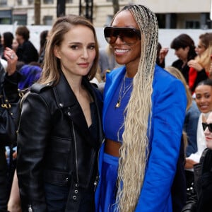 Natalie Portman, Shiona Turini, - Front row du défilé de mode féminine Stella McCartney printemps-été 2025 lors de la Fashion Week de Paris (PFW) le 30 septembre 2024. © Clovis / Aubert / Bestimage 