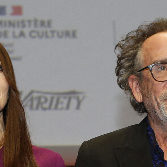 Monica Bellucci et Tim Burton - Tim Burton a reçu le prix Lumière 2022 lors de la 14ème Edition du festival du cinéma Lumière Film Festival à Lyon. Le 21 octobre 2022 © Pascal Fayolle / Bestimage