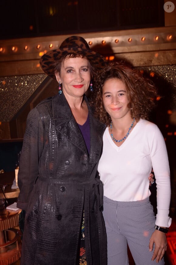 Exclusif - Caroline Loeb et sa fille Louise lors de la soirée d'inauguration du club Manko à Paris, France, le 12 septembre 2019. © Rachid Bellak/Bestimage