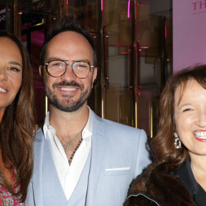 Nathalie Marquay, Jarry et Anne Roumanoff - Photocall du 5ème gala de charité de l'association "Les Bonnes Fées" à l'occasion de la campagne mondiale "Octobre Rose" à l'hôtel Peninsula, Paris le 3 octobre 2024. A l'occasion de la campagne mondiale "Octobre Rose", l'hôtel Peninsula Paris lance son programme caritatif "Peninsula in Pink", dont les bénéfices seront reversés à l'association "Les Bonnes Fées". © Coadic Guirec/Bestimage