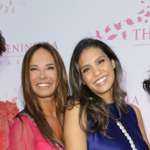 Corinne Coman, Nathalie Marquay, Chloé Mortaud (enceinte) et Clémence Botino - Photocall du 5ème gala de charité de l'association "Les Bonnes Fées" à l'occasion de la campagne mondiale "Octobre Rose" à l'hôtel Peninsula, Paris le 3 octobre 2024. A l'occasion de la campagne mondiale "Octobre Rose", l'hôtel Peninsula Paris lance son programme caritatif "Peninsula in Pink", dont les bénéfices seront reversés à l'association "Les Bonnes Fées". © Coadic Guirec/Bestimage