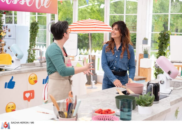 Laëtitia Milot dans le Meilleur Pâtissier, sur M6.©M6