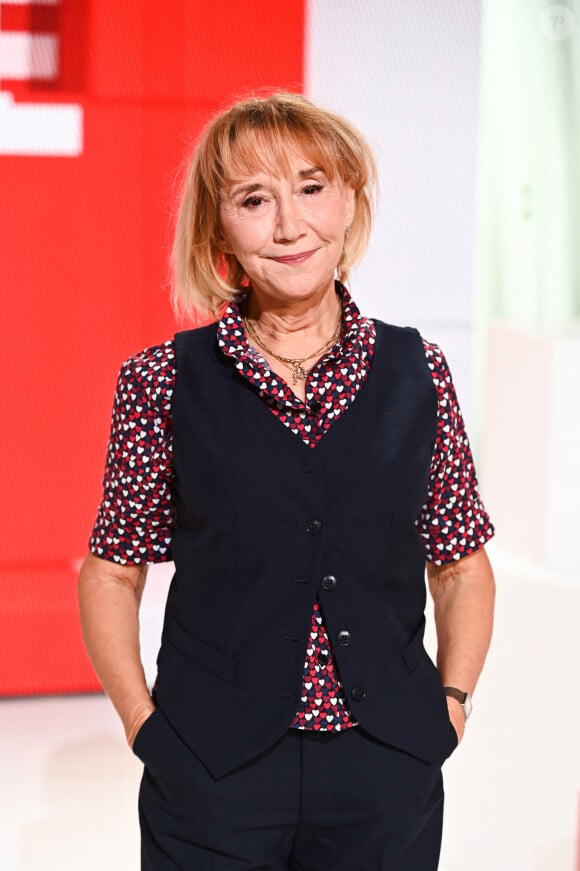 Exclusif - Marie-Anne Chazel - Enregistrement de l'émission "Vivement Dimanche" au Studio Gabriel à Paris, présentée par M.Drucker et diffusée le 5 octobre sur France 3 © Guillaume Gaffiot / Bestimage 