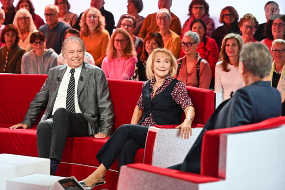 Exclusif - Michel Leeb, Marie-Anne Chazel et Michel Drucker - Enregistrement de l'émission "Vivement Dimanche" au Studio Gabriel à Paris, présentée par M.Drucker et diffusée le 5 octobre sur France 3 © Guillaume Gaffiot / Bestimage 