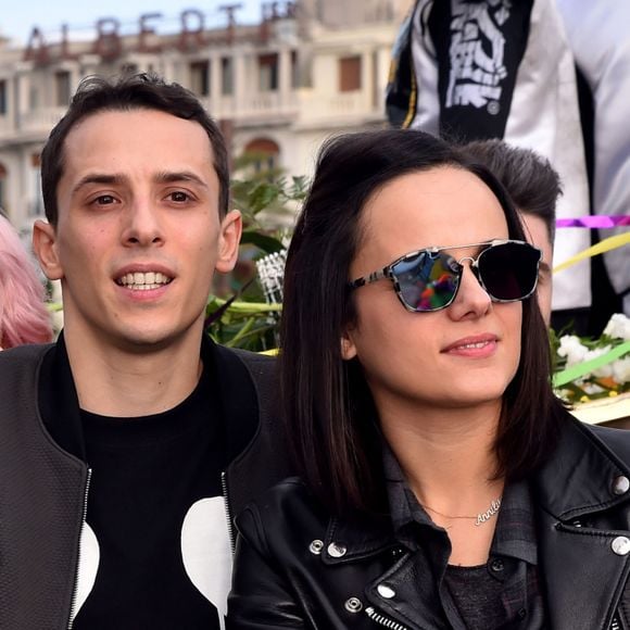 Jean-Marc Généreux, Jaclyn Spencer, Grégoire Lyonnet et sa compagne Alizée - La troupe de Danse avec les Stars participe à la 4ème bataille de Fleurs dans le cadre du Carnaval 2016 à Nice le 24 février 2016. Elle a profité de sa présence à Nice lors de sa tournée pour faire un passage sur le Corso sur le char de la Reine du Carnaval. Cette année le thème du Carnaval était "Les Médias". La manifestation se termine dimanche 28 février. © Bruno Bebert/Bestimage