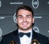 Antoine Dupont montre sa maison d'enfance
 
Antoine Dupont a été élu meilleur joueur de la saison du Top 14 - Soirée de la 20ème édition de la Nuit du Rugby à Paris.