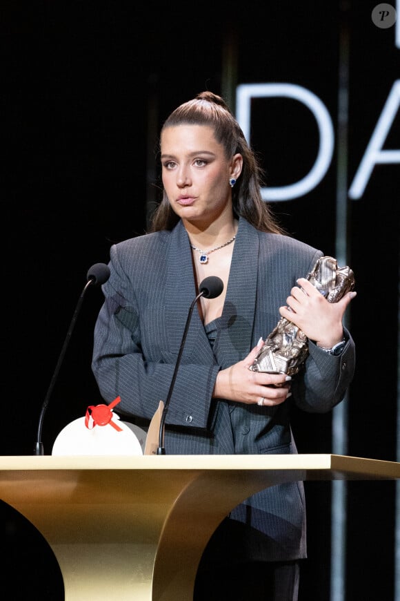 Adèle Exarchopoulos (César de la meilleure actrice dans un second rôle pour " Je Verrai Toujours Vos Visages " - 49ème édition de la cérémonie des César à l'Olympia à Paris le 23 février 2024 © Dominique Jacovides / Olivier Borde / Bestimage 