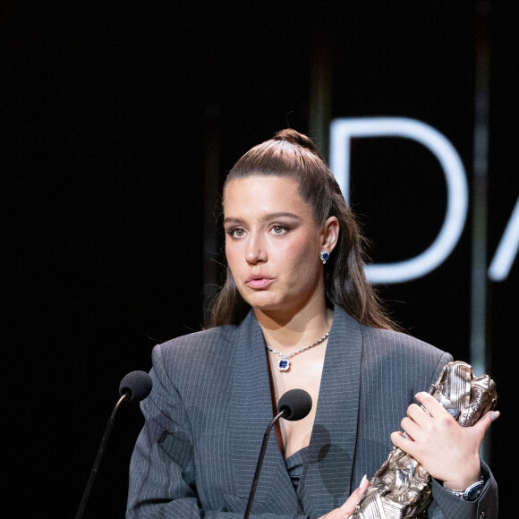 Adèle Exarchopoulos (César de la meilleure actrice dans un second rôle pour " Je Verrai Toujours Vos Visages " - 49ème édition de la cérémonie des César à l'Olympia à Paris le 23 février 2024 © Dominique Jacovides / Olivier Borde / Bestimage 