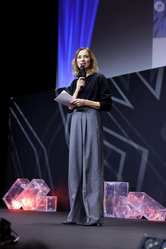 Isabelle Ithurburu - Cérémonie d'ouverture du 27ème Festival International du Film de Comédie de l'Alpe d'Huez le 15 Janvier 2024. © Dominique Jacovides/Bestimage