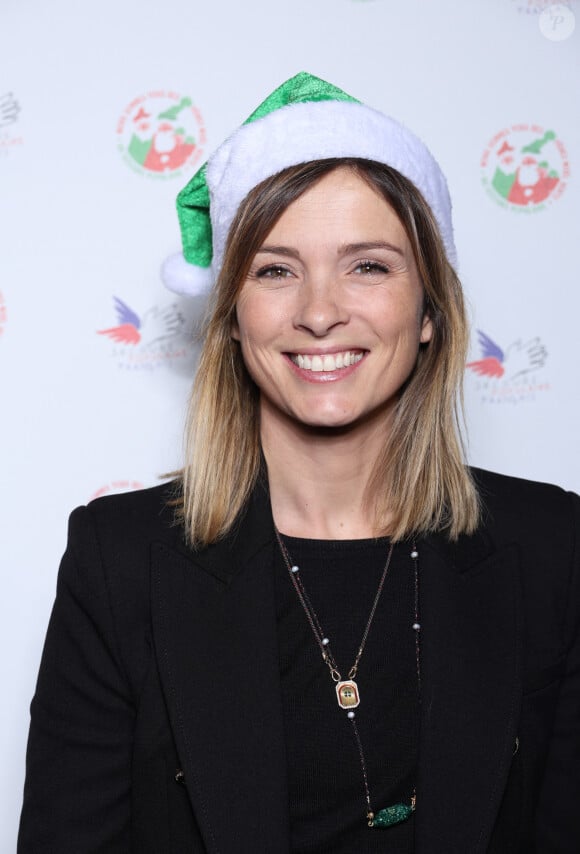 Isabelle Ithurburu - Soirée du Secours Populaire au musée des arts Forains à Paris le 4 décembre 2023. © Denis Guignebourg/Bestimage 