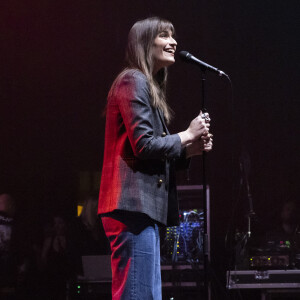 Exclusif - Clara Luciani - XVème gala pour la Fondation Recherche Alzheimer à l'Olympia à Paris le 14 mars 2022.