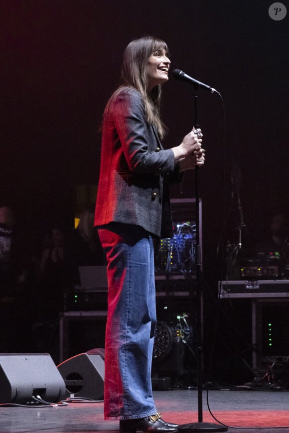 Exclusif - Clara Luciani - XVème gala pour la Fondation Recherche Alzheimer à l'Olympia à Paris le 14 mars 2022.