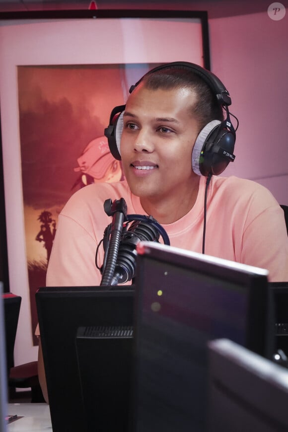 Exclusif - Stromae - Emission "Le Morning Sans Filtre" sur Virgin Radio diffusé en direct de 6h à 9h30, Paris le 29 septembre 2022. © Jack Tribeca / Bestimage