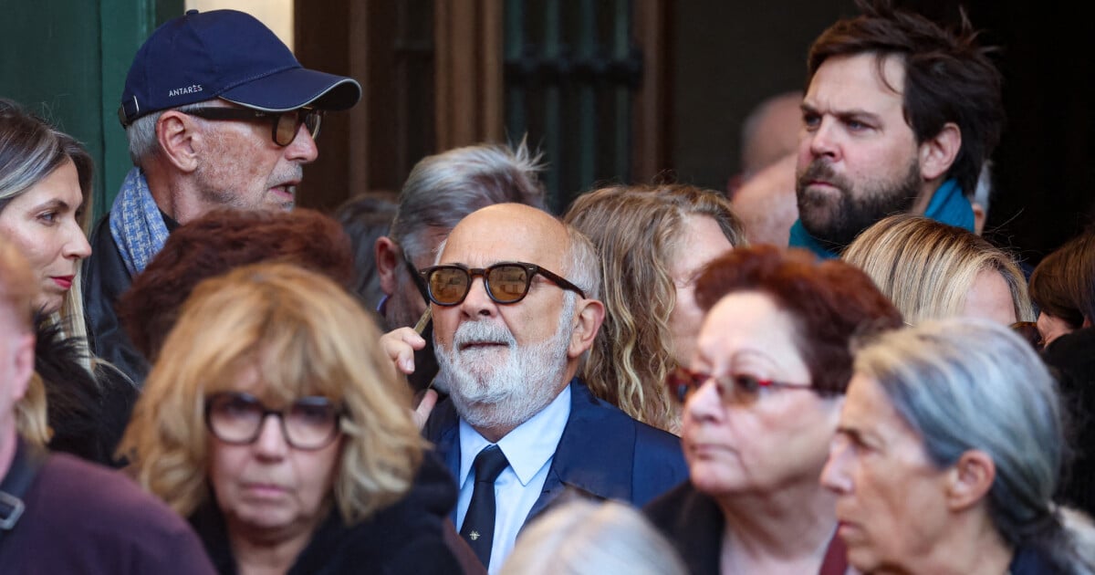 Recueillement en famille pour Josiane Balasko et Gérard Jugnot : leurs enfants à leurs côtés pour l'ultime honneur à Michel Blanc (1/1)