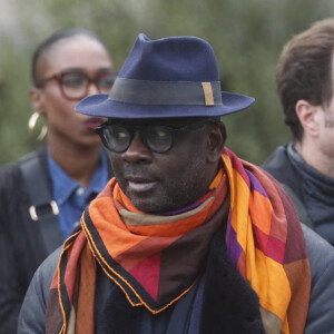 Jérôme Le Fauconnier s'est éteint à 66 ans le 4 octobre dernier
 
Exclusif - Lilian Thuram - Obsèques de Jérôme Le Fauconnier au cimetière du Père Lachaise à Paris, le 10 octobre 2024. Le journaliste de "L'Equipe" est décédé dans la nuit du 3 au 4 octobre 2024 à l'âge de 57 ans, des suites de la maladie de Charcot. © Christophe Clovis / Bestimage