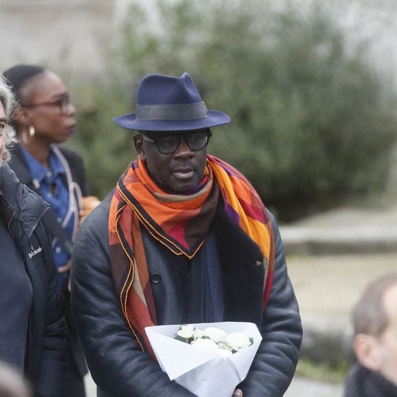 "Il était mon seul ami journaliste", a déclaré Lilian Thuram à propos de Jérôme Le Fauconnier
 
Exclusif - Lilian Thuram - Obsèques de Jérôme Le Fauconnier au cimetière du Père Lachaise à Paris, le 10 octobre 2024. Le journaliste de "L'Equipe" est décédé dans la nuit du 3 au 4 octobre 2024 à l'âge de 57 ans, des suites de la maladie de Charcot. © Christophe Clovis / Bestimage