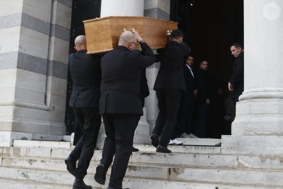 Exclusif - Obsèques de Jérôme Le Fauconnier au cimetière du Père Lachaise à Paris, le 10 octobre 2024. Le journaliste de "L'Equipe" est décédé dans la nuit du 3 au 4 octobre 2024 à l'âge de 57 ans, des suites de la maladie de Charcot. © Christophe Clovis / Bestimage