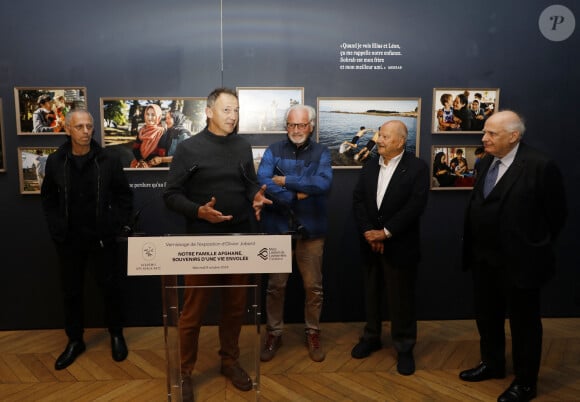 Exclusif - Olivier Jobard, Marc Ladreit de Lacharrière, Yann Arthus-Bertrand - Vernissage de l'exposition "Notre famille afghane, souvenirs d'une vie envolée" du photographe Olivier Jobard (lauréat du prix en 2022) au Pavillon Comtesse de Caen, Palais de l'institut de France à Paris, le 9 octobre 2024. © Marc Ausset-Lacroix/Bestimage