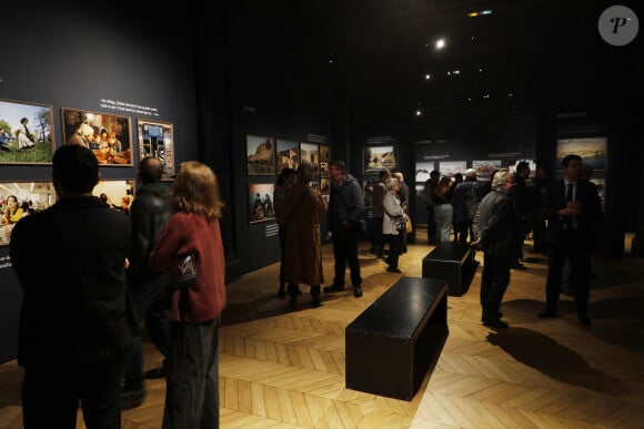 Exclusif - Illustration - Vernissage de l'exposition "Notre famille afghane, souvenirs d'une vie envolée" du photographe Olivier Jobard (lauréat du prix en 2022) au Pavillon Comtesse de Caen, Palais de l'institut de France à Paris, le 9 octobre 2024. © Marc Ausset-Lacroix/Bestimage