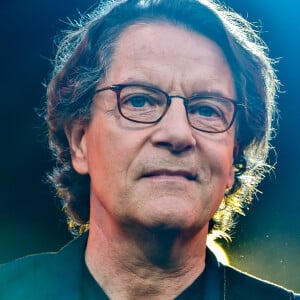 Francis Cabrel - A l'occasion du 34ème anniversaire de la radio, RFM organise le "RFM Music Show", un concert gratuit ce samedi 6 juin 2015, à Issy-les-Moulineaux.