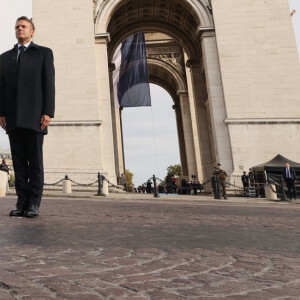 Cérémonie d'accueil officiel du roi Philippe et la reine Mathilde de Belgique par le Président de la République E.Macron et la première dame B.Macron au pied de l'Arc de Triomphe, le 14 octobre 2024. Leurs Majestés le Roi et la Reine des Belges sont en visite d'Etat en France du 14 au 16 octobre 2024. © Benoît Doppagne / Pool / Photonews / Bestimage