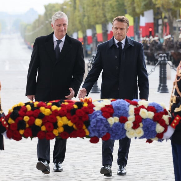 Cérémonie d'accueil officiel du roi Philippe et la reine Mathilde de Belgique par le Président de la République E.Macron et la première dame B.Macron au pied de l'Arc de Triomphe, le 14 octobre 2024. Leurs Majestés le Roi et la Reine des Belges sont en visite d'Etat en France du 14 au 16 octobre 2024. © Benoît Doppagne / Pool / Photonews / Bestimage