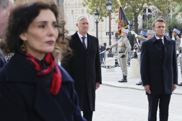 Cérémonie d'accueil officiel du roi Philippe et la reine Mathilde de Belgique par le Président de la République E.Macron et la première dame B.Macron au pied de l'Arc de Triomphe, le 14 octobre 2024. Leurs Majestés le Roi et la Reine des Belges sont en visite d'Etat en France du 14 au 16 octobre 2024. © Benoît Doppagne / Pool / Photonews / Bestimage