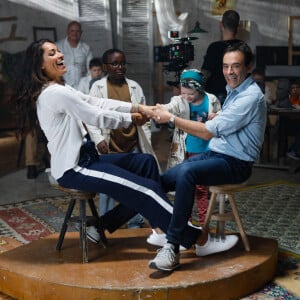 Exclusif - Cindy Fabre (miss France 2005), Anthony Delon sur le tournage du clip "Je garde le sourire !" de l'association Laurette Fugain dans les Studios de l'Usine à Paris, France, le 18 septembre 2024. © Christophe Clovis/Bestimage 