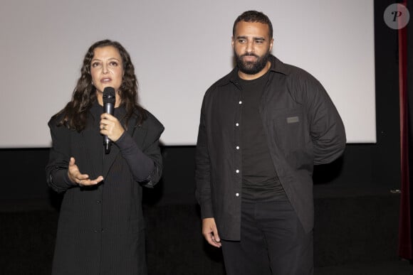 Exclusif - Camille Lellouche et son agent Faycal Yahia Berrouiguet (co-auteur de la chanson du clip) - Lancement du clip de l'Association Laurette Fugain au cinéma Mac Mahon à Paris, FRance, le 15 octobre 2024. Film "Je garde le sourire" réalisé par P.Noguéras. © Manuelle Toussaint via Bestimage