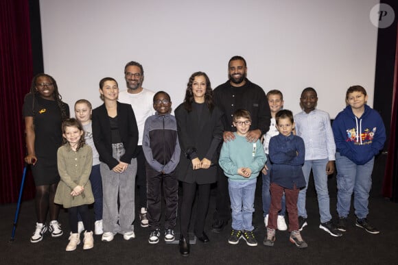 Exclusif - Camille Lellouche et son agent Faycal Yahia Berrouiguet (co-auteur de la chanson du clip) - Lancement du clip de l'Association Laurette Fugain au cinéma Mac Mahon à Paris, FRance, le 15 octobre 2024. Film "Je garde le sourire" réalisé par P.Noguéras. © Manuelle Toussaint via Bestimage