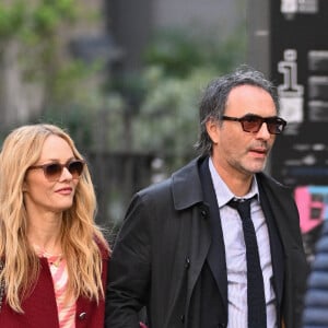 Un beau moment qui montre tout l'amour et la complicité qui existe entre Vanessa Paradis et Samuel Benchetrit
 
Vanessa Paradis et Samuel Benchetrit arrivent à la Masterclass durant le Festival Lumière à Lyon, le 13 octobre 2024. Photo de Julien Reynaud/APS-Medias/ABACAPRESS.COM