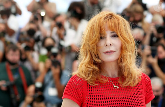 Elle a fait vibrer le Stade de France, dans le cadre de cette tournée Nevermore qui vient de s'achever.
Mylène Farmer au photocall du jury officiel du 74ème festival international du film de Cannes © Jacovides / Moreau / Bestimage