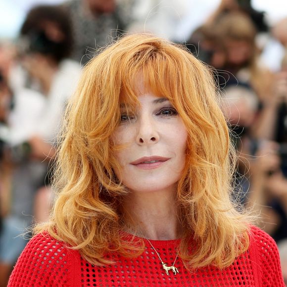 Elle a fait vibrer le Stade de France, dans le cadre de cette tournée Nevermore qui vient de s'achever.
Mylène Farmer au photocall du jury officiel du 74ème festival international du film de Cannes © Jacovides / Moreau / Bestimage
