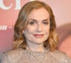 À 71 ans, Isabelle Huppert a été mise à l'honneur au Festival Lumière à Lyon...
Isabelle Huppert assiste à la cérémonie du Prix Lumière lors du 16e Festival du film Lumière à Lyon, France. Photo par Julien Reynaud/APS-Medias/ABACAPRESS.COM