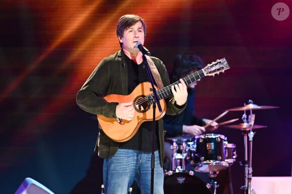 Exclusif - Thomas Dutronc - Enregistrement de l'émission "Vivement Dimanche" au Studio Gabriel à Paris, présentée par M.Drucker et diffusée le 5 octobre sur France 3 © Guillaume Gaffiot / Bestimage 