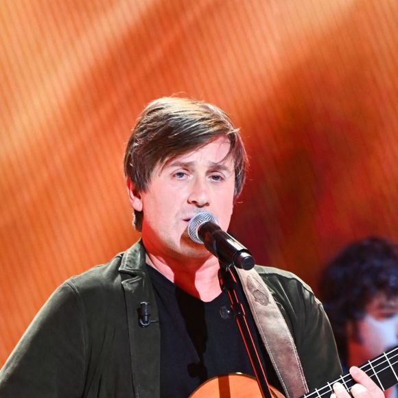 Un rendez-vous auquel le public a pu assister malgré les dernières volontés de la chanteuse qui ne souhaitait rien
Exclusif - Thomas Dutronc - Enregistrement de l'émission "Vivement Dimanche" au Studio Gabriel à Paris, présentée par M.Drucker et diffusée le 5 octobre sur France 3 © Guillaume Gaffiot / Bestimage 