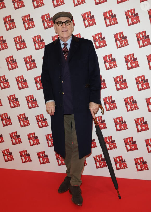 Tcheky Karyo qui tient un rôle dans "The Killer" a également pris le temps de sourire aux photographes et il n'était pas le seul. 
Tcheky Karyo - Avant-première du film "The Killer" au cinéma Pathé Palace à Paris © Coadic Guirec / Olivier Borde / Bestimage