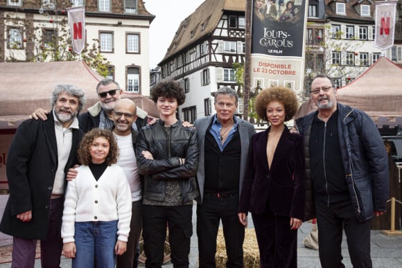 Philippe des Pallières, François Uzan, Hervé Marly, Alize Caugnies, Jean Reno, Franck Dubosc, Lisa Do Couto Teixeira, Raphaël Romand - Netflix a choisi la capitale alsacienne pour lancement du film ''Loups-garous'' à Strasbourg, France, le 19 octobre 2024. Elyxandro Cegarra/Panoramic/Bestimage