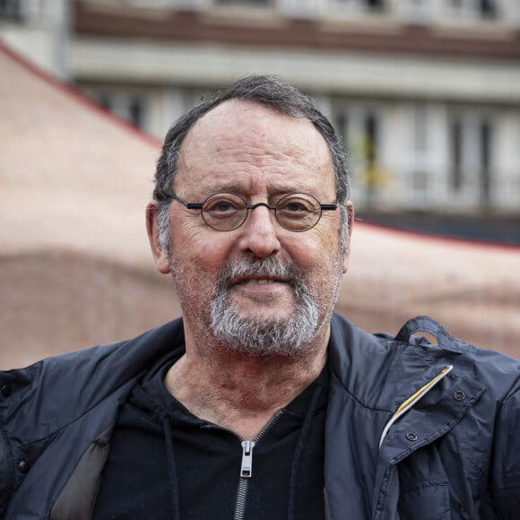 Jean Reno - Netflix a choisi la capitale alsacienne pour lancement du film ''Loups-garous'' à Strasbourg, France, le 19 octobre 2024. Elyxandro Cegarra/Panoramic/Bestimage 