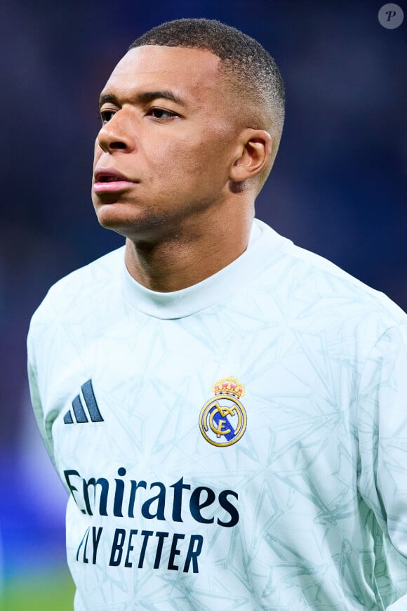 "Le deal serait clair : les filles ne sont contraintes à rien, mais si l'une d'elles est attirée par le VIP, rien ne lui interdit de le suivre", résume le magazine
Kylian Mbappé (Photo by: LGM)