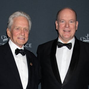 Michael Douglas, S.A.S. le Prince Albert II de Monaco au gala du 40e anniversaire des Princess Grace Awards à l'hôtel Pierre le 23 octobre 2024 à New York City, NY, USA. Photo par Janet mayer/INSTARimages/ABACAPRESS.COM