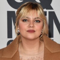 "Ce n'est pas réglé" : Louane confrontée aux troubles alimentaires depuis des années, une période complexe qui continue...