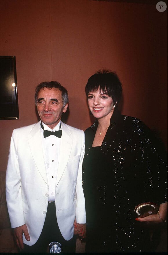 À l'époque, les deux artistes se sont cachés pendant leur idylle, qui a duré un an

Archives - Charles Aznavour et Liza Minnelli.